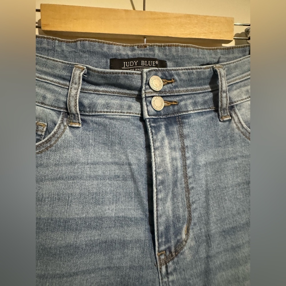 Judy Blue Light Blue Flare Jeans wide crop size 13/31 - Picture 4 of 6